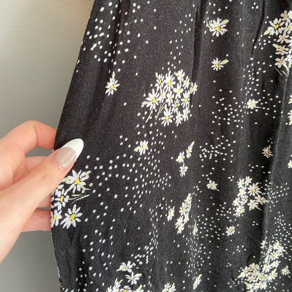 Off the Shoulder Summer Dress - Picture 3 of 4